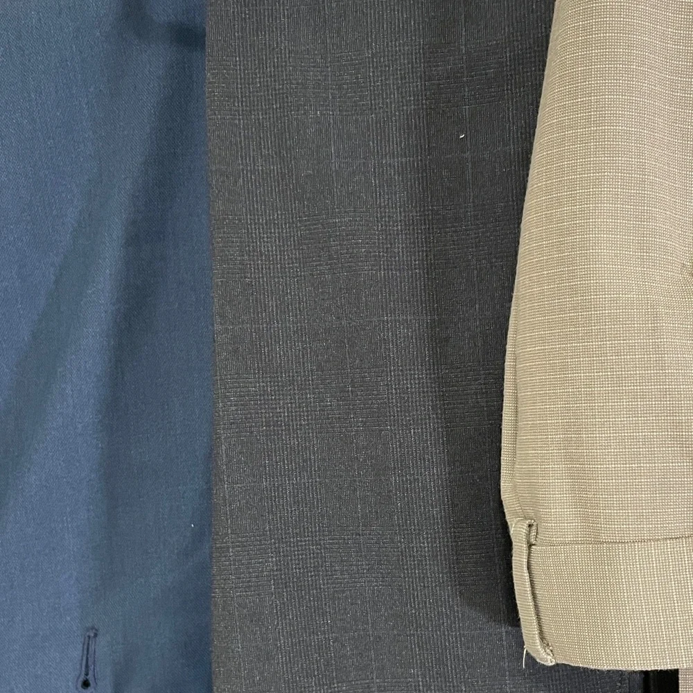 5 pair 36x30 Roundtree & Yorke Dress Pants Black, Navy, Charcoal, Blue &Khaki - Picture 4 of 7